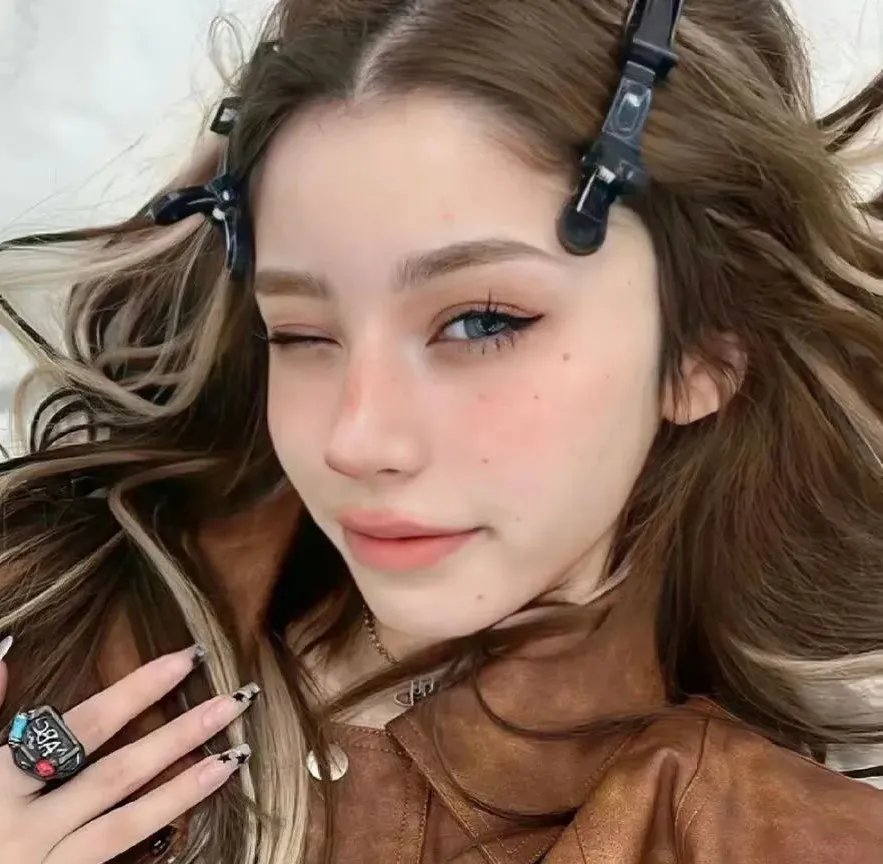 女贼金丝猫 在线观看